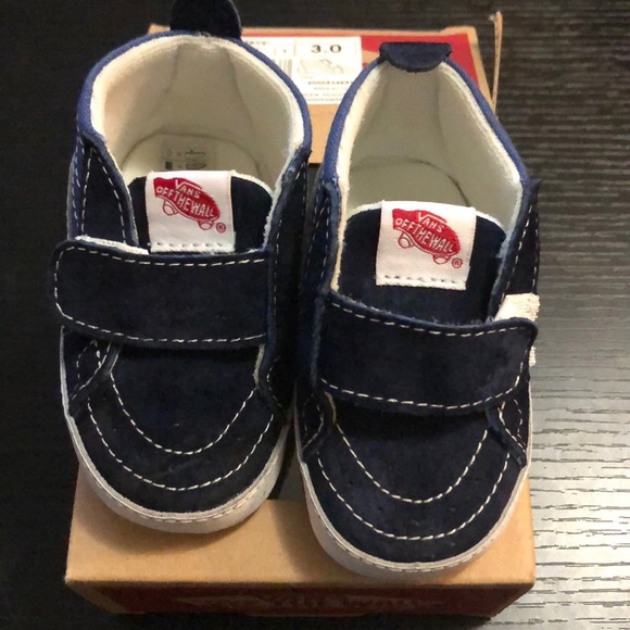 Vans Other - Lightly used Vans classic Crib shoes size 3